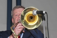068 Bas